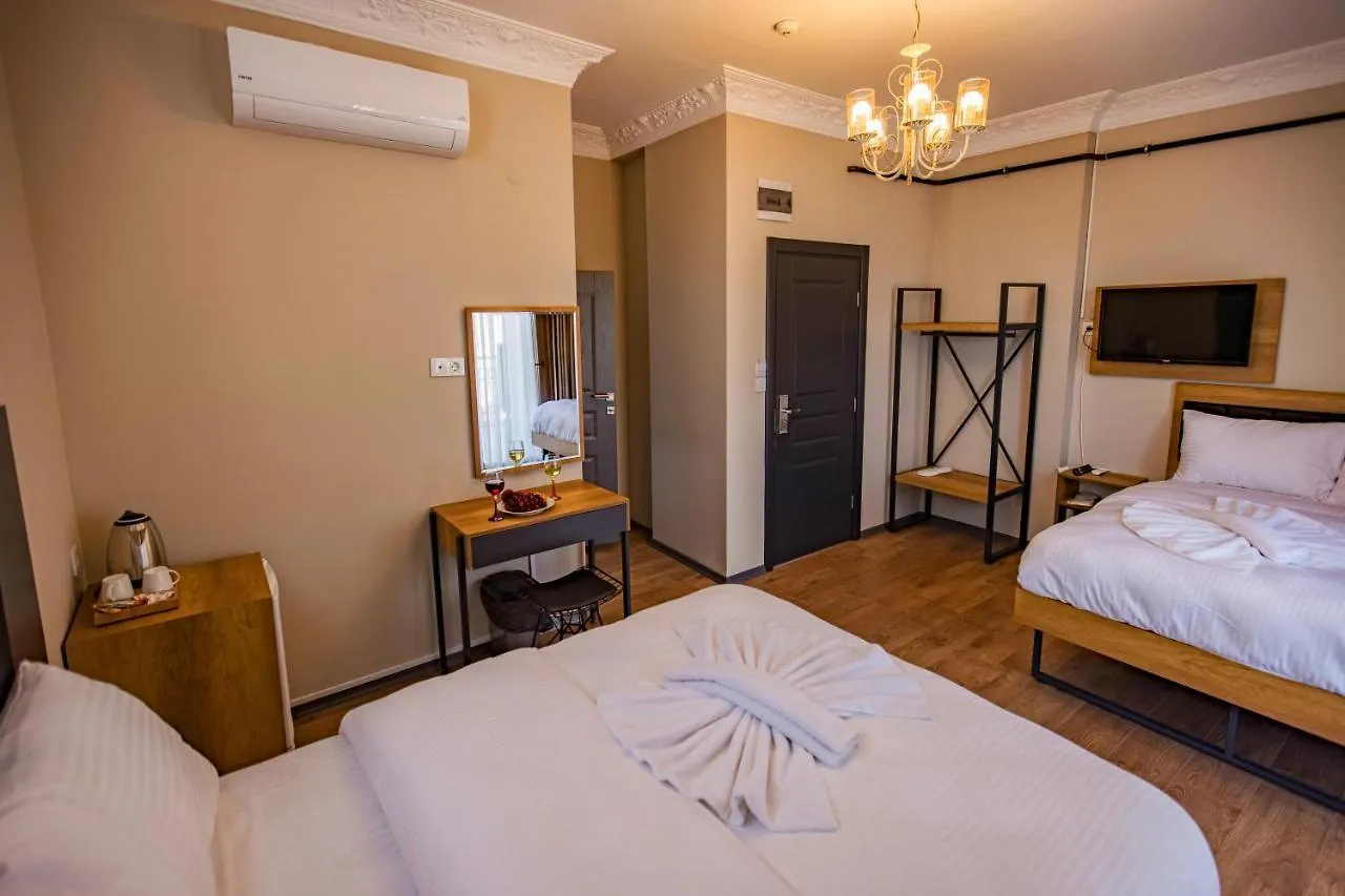 ***  Grand Balyan Hotel & Restaurant Istanbul Turkey