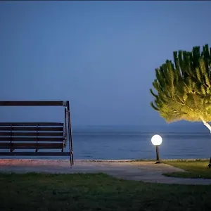 επισκεφθείτε το ξενοδοχείο