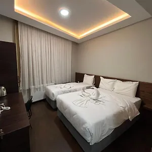 Hotel Gold Corner